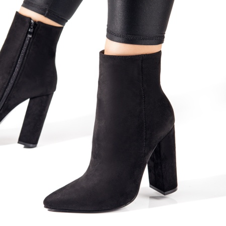 Botine dama, Botine dama cu toc negre suede ZLZ10816, elaza.ro