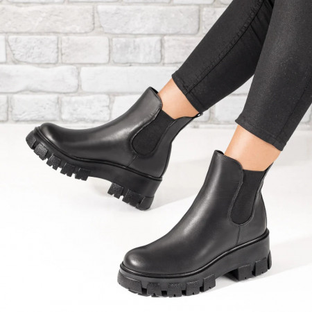 Ghete dama cu talpa groasa negre si insertii elastice din Piele naturala ZLZ07068, 3, elaza.ro