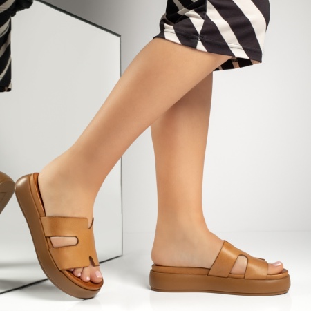Papuci casual dama, Papuci dama cu talpa groasa maro din Piele naturala ZLZ13621, elaza.ro