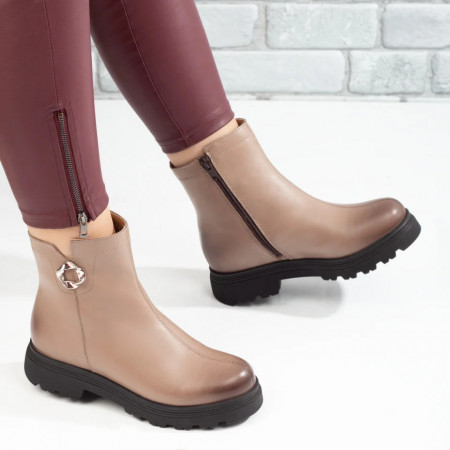 Ghete dama cu accesoriu metalic si fermoar bej din Piele naturala ZLZ06857, 2, elaza.ro