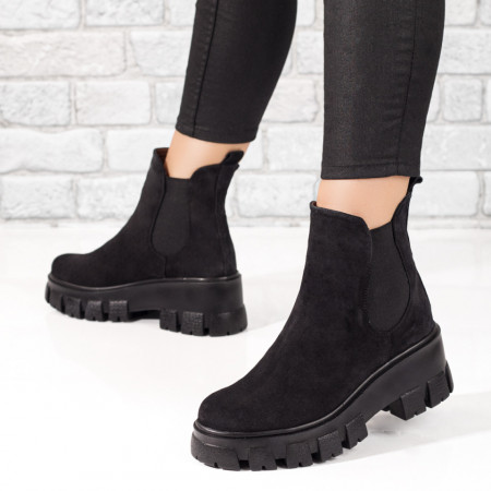 REDUCERI INCALTAMINTE, Ghete dama cu talpa groasa negre suede si insertii elastice din Piele naturala ZLZ07068, elaza.ro