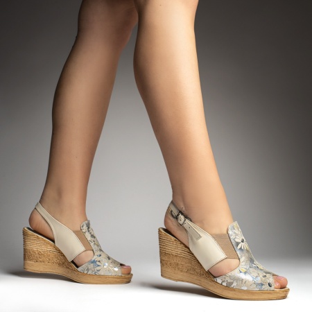 REDUCERI INCALTAMINTE, Sandale dama cu platforma si model floral bej din Piele naturala ZLZ13430, elaza.ro