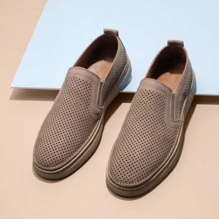 Pantofi casual barbati, Pantofi casual barbati cu perforatii maro suede din Piele naturala ZLZ13305, elaza.ro