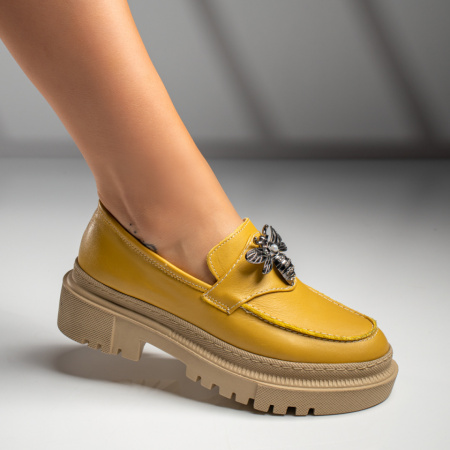 Pantofi dama casual galbeni cu talpa bej din Piele naturala cu aplicatii metalice ZLZ04117, 4, elaza.ro