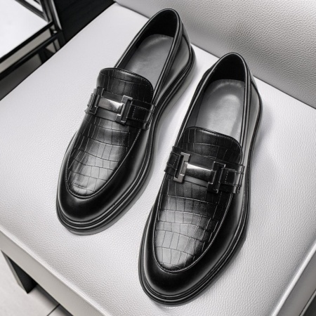 Pantofi barbati, Mocasini negri cu imprimeu si aplicatii metalice barbati ZLZ11789, elaza.ro