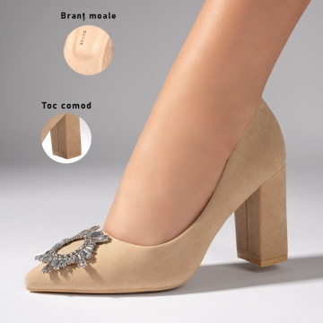 Pantofi dama cu toc gros si accesoriu metalic bej suede ZLZ10984, 1, elaza.ro