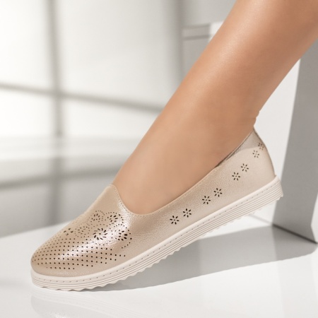 Balerini si Mocasini Dama, Balerini dama cu perforatii bej sidefat MOD13561, modlet.ro