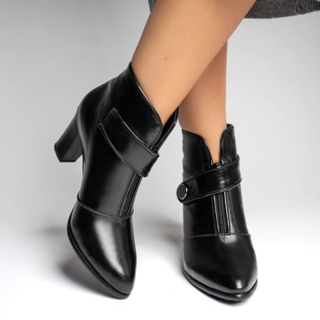 Botine cu Toc, Botine cu toc gros si inchidere cu scai negre din Piele naturala ZEF10676, zeforia.ro