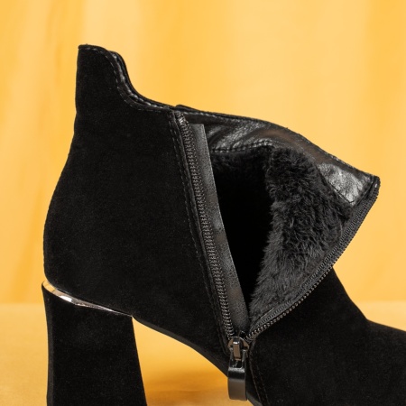Botine dama cu toc gros si accesoriu decorativ negru suede MOD07136, 2, modlet.ro