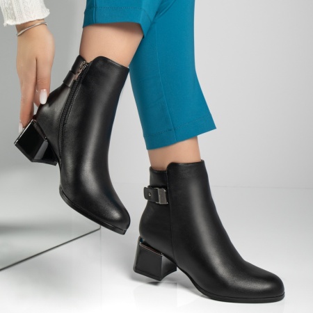 Botine dama cu toc si accesoriu metalic negre MOD12597, 4, modlet.ro