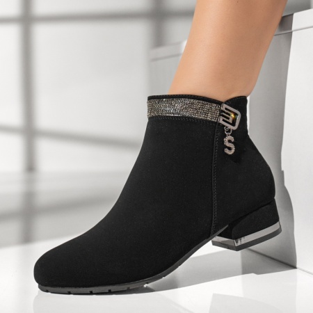 Ghete dama negre suede cu strasuri aplicate MOD10585, 2, modlet.ro