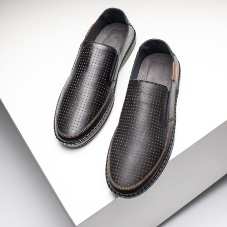 Pantofi casual barbati cu perforatii negri din Piele naturala ZEF13644
