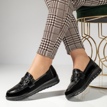 Pantofi dama, Pantofi casual dama cu accesoriu decorativ si imprimeu negri MOD09985, modlet.ro