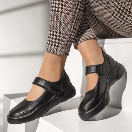 Pantofi casual dama, Pantofi casual dama cu perforatii negri MOD13378, modlet.ro