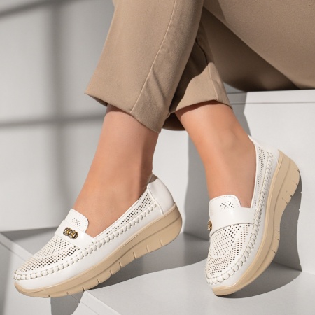 Pantofi dama, Pantofi casual dama cu platforma si perforatii albi MOD13086, modlet.ro
