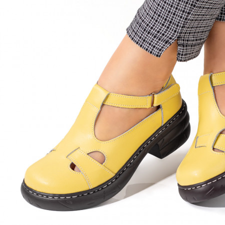 Pantofi casual dama, Pantofi casual dama galbeni si inchidere cu scai din Piele naturala ZEF08736 - zeforia.ro