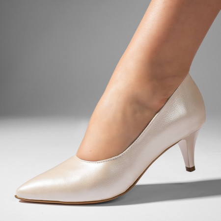Pantofi dama, Pantofi cu toc dama bej sidefat din Piele naturala MOD11004, modlet.ro