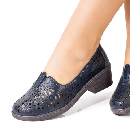 Pantofi cu toc gros dama, Pantofi cu toc dama si perforatii din Piele naturala albastre ZEF08739 - zeforia.ro