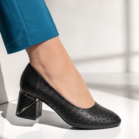 Pantofi dama cu toc gros si perforatii negri INA25, 3, modlet.ro