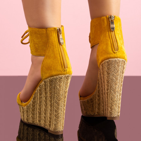 Sandale dama cu platforma si fermoar la spate galbeni suede MOD08681, 4, modlet.ro