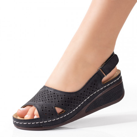 Sandale cu platforma, Sandale dama cu platforma si inchidere cu scai negre ZEF04151 - zeforia.ro