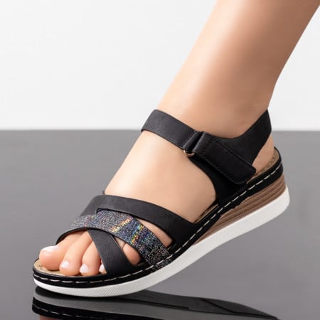 Sandale cu platforma, Sandale dama cu platforma si inchidere cu scai negre ZEF08571 - zeforia.ro