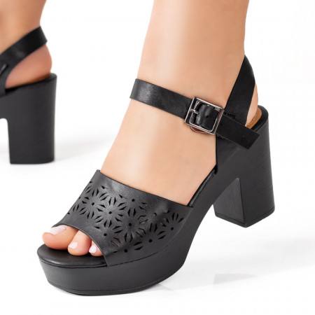 Sandale cu toc si platforma, Sandale dama cu toc gros si perforatii negre ZEF08737 - zeforia.ro