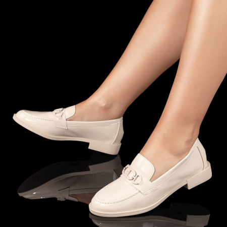 Balerini si Mocasini Dama, Mocasini dama bej deschis cu accesoriu metalic MOD09928, modlet.ro