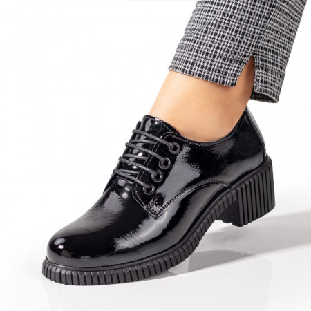 Pantofi casual dama, Pantofi casual dama cu siret negri luciosi din Piele naturala MOD09639, modlet.ro
