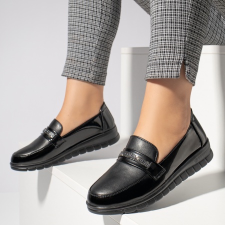 Pantofi dama, Pantofi casual dama cu strasuri aplicate negri luciosi MOD11935, modlet.ro