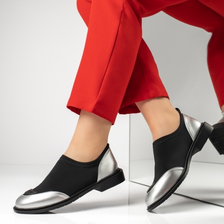 Pantofi casual dama, Pantofi casual dama cu talpa joasa negru cu argintiu MOD13380, modlet.ro