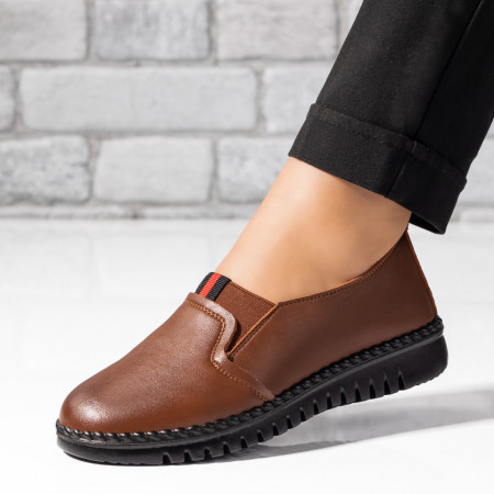 Pantofi dama, Pantofi casual maro cu insertii de material elastic ZEF06064 - zeforia.ro