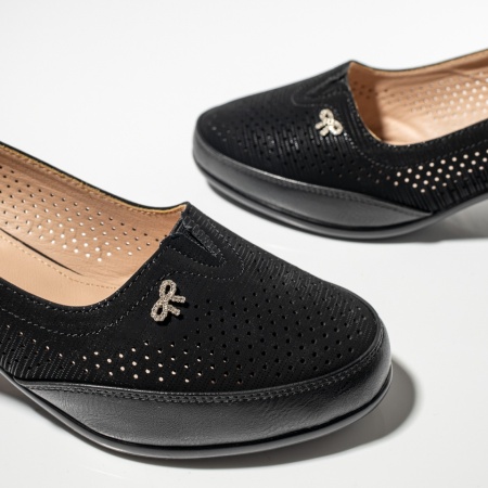 Pantofi dama cu toc gros si perforatii negri MOD14225, 3, modlet.ro