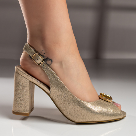 Sandale cu toc, Sandale dama cu toc si accesoriu decorativ aurii ZEF11547 - zeforia.ro