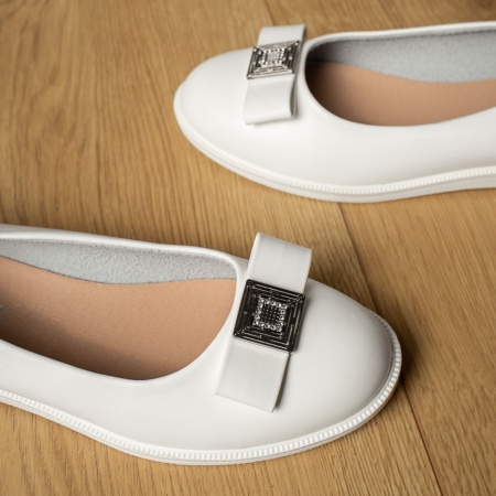 Balerini dama cu accesoriu metalic albi ZEF11013, 2, zeforia.ro