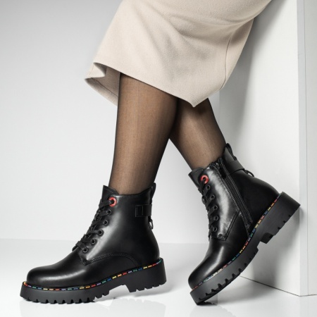 Ghete dama cu siret si talpa groasa negre MOD14116