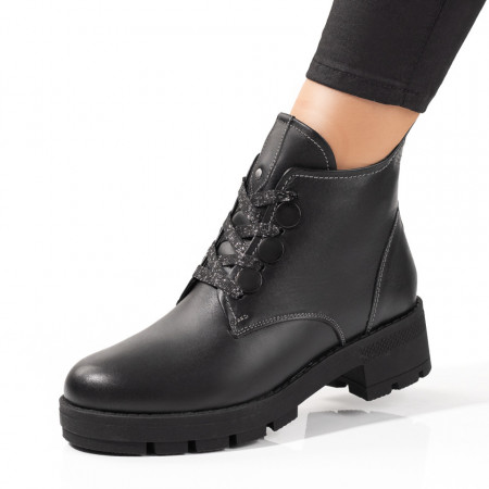 Ghete negri dama cu siret din Piele naturala MOD05669