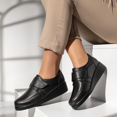 Pantofi dama, Pantofi casual dama cu inchidere cu scai negri din Piele naturala MOD14056, modlet.ro