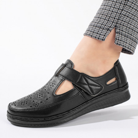 Pantofi casual dama, Pantofi casual dama cu perforatii si inchidere cu scai negri ZEF11142 - zeforia.ro