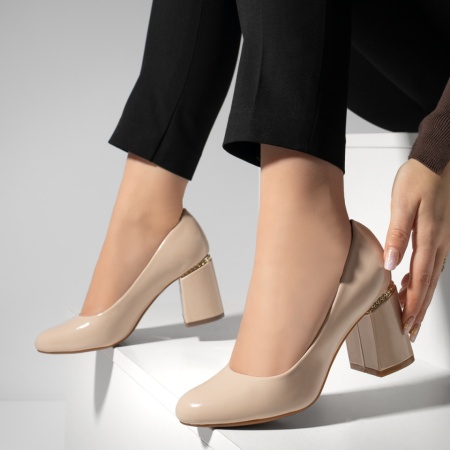 REDUCERI INCALTAMINTE, Pantofi dama cu toc bej luciosi MOD02837, modlet.ro