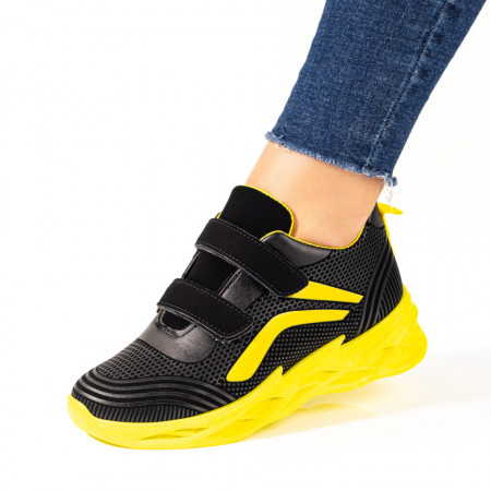 Adidasi dama, Pantofi dama sport negri cu galben si inchidere cu scai ZEF10171 - zeforia.ro