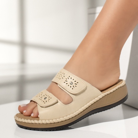 Papuci casual dama cu perforatii bej ZEF13593