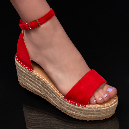 REDUCERI INCALTAMINTE, Sandale dama cu platforma si bareta rosu suede MOD04488, modlet.ro