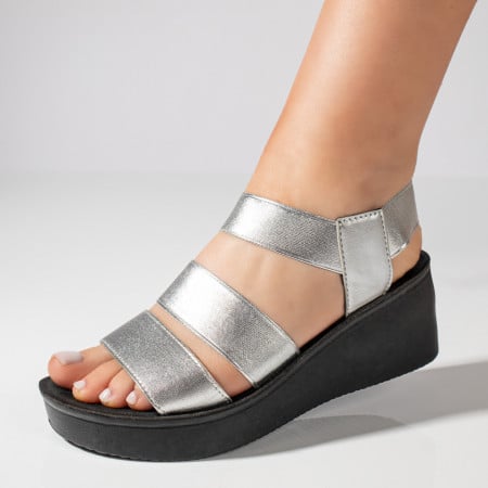 Sandale cu platforma, Sandale dama cu platforma si barete elastice argintii ZEF08500 - zeforia.ro
