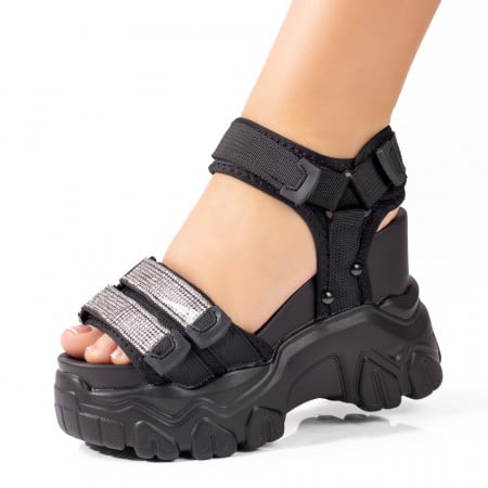Sandale cu platforma, Sandale dama cu talpa groasa si pietre aplicate negre ZEF09173 - zeforia.ro