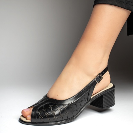 Sandale cu toc, Sandale dama cu toc si perforatii negre din Piele naturala MOD13428, modlet.ro