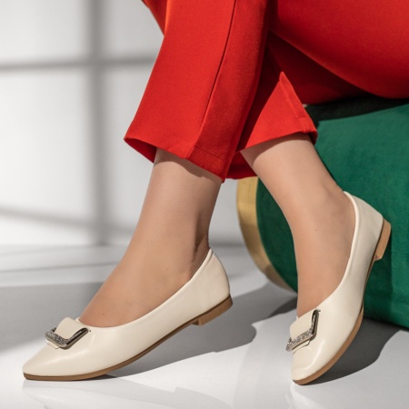 Balerini si Mocasini Dama, Balerini dama cu strasuri aplicate bej deschis MOD13037, modlet.ro
