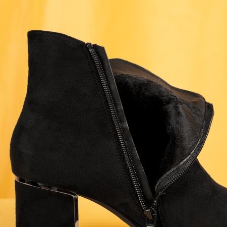 Botine dama cu toc gros si accesoriu decorativ negru suede MOD14089, 2, modlet.ro