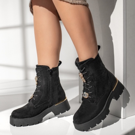Ghete fara toc, Ghete dama cu accesorii decorative negru suede MOD12791, modlet.ro