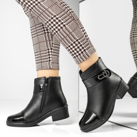 Ghete dama cu fermoar si varf lucios negre MOD14183, 3, modlet.ro